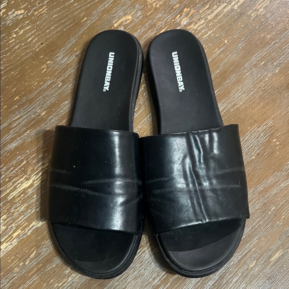 UNIONBAY Classic Black Slide Sandals